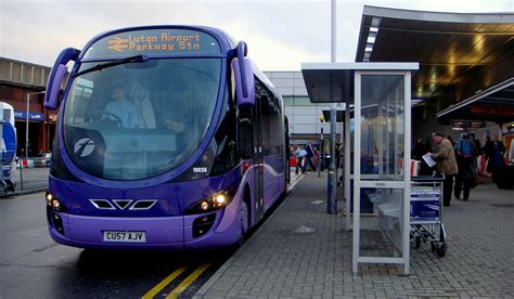 luton airport to birmingham bus.